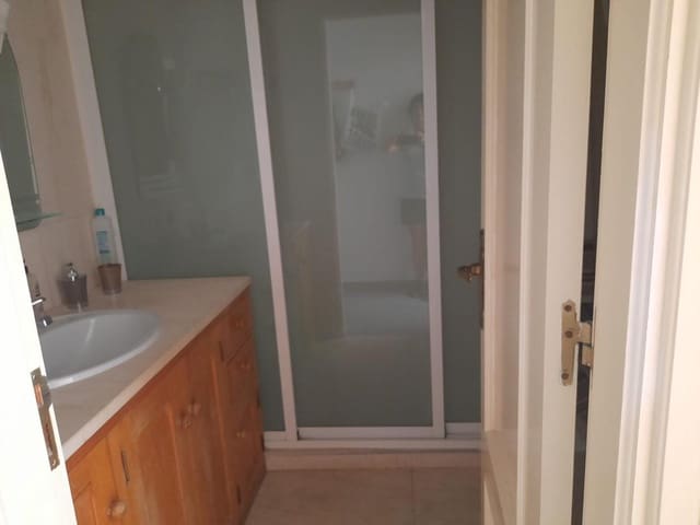 1 quarto Penthouse para venda em Estepona com garagem - 295 000 € (Ref: 9585448)