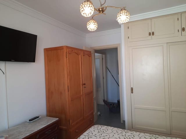 1 quarto Penthouse para venda em Estepona com garagem - 295 000 € (Ref: 9585448)