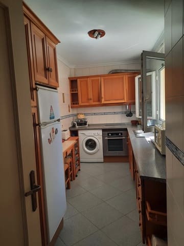 1 quarto Penthouse para venda em Estepona com garagem - 295 000 € (Ref: 9585448)