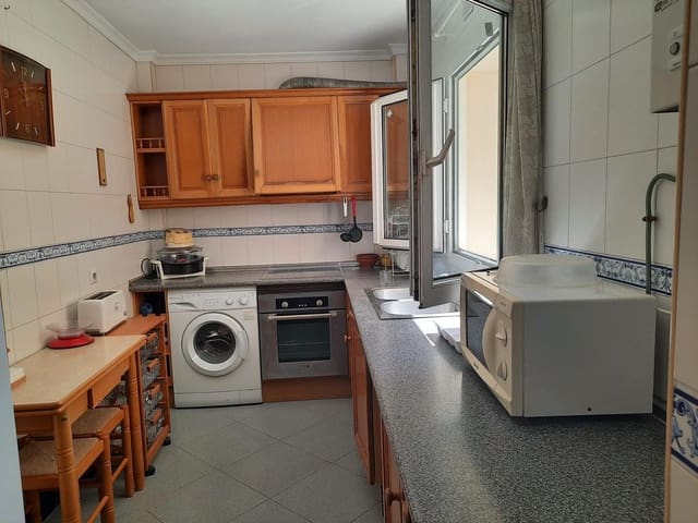 1 quarto Penthouse para venda em Estepona com garagem - 295 000 € (Ref: 9585448)