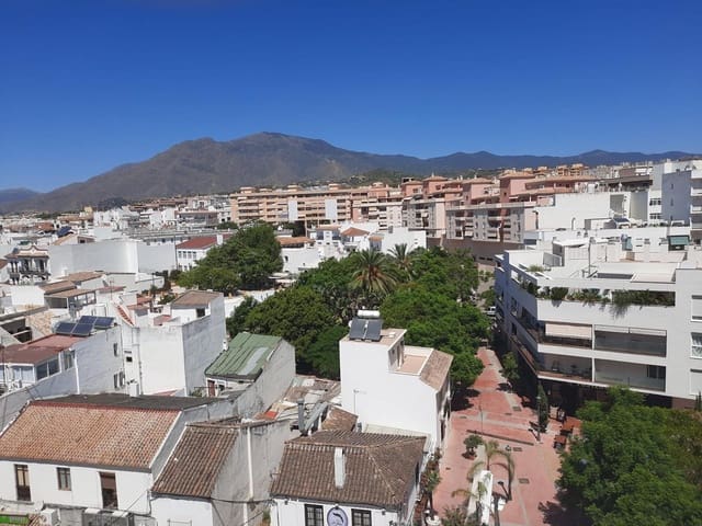 1 quarto Penthouse para venda em Estepona com garagem - 295 000 € (Ref: 9585448)