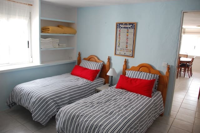 4 makuuhuone Huvila myytävänä paikassa Casares Pueblo, Casares - 200 000 € (Ref: 9585449)