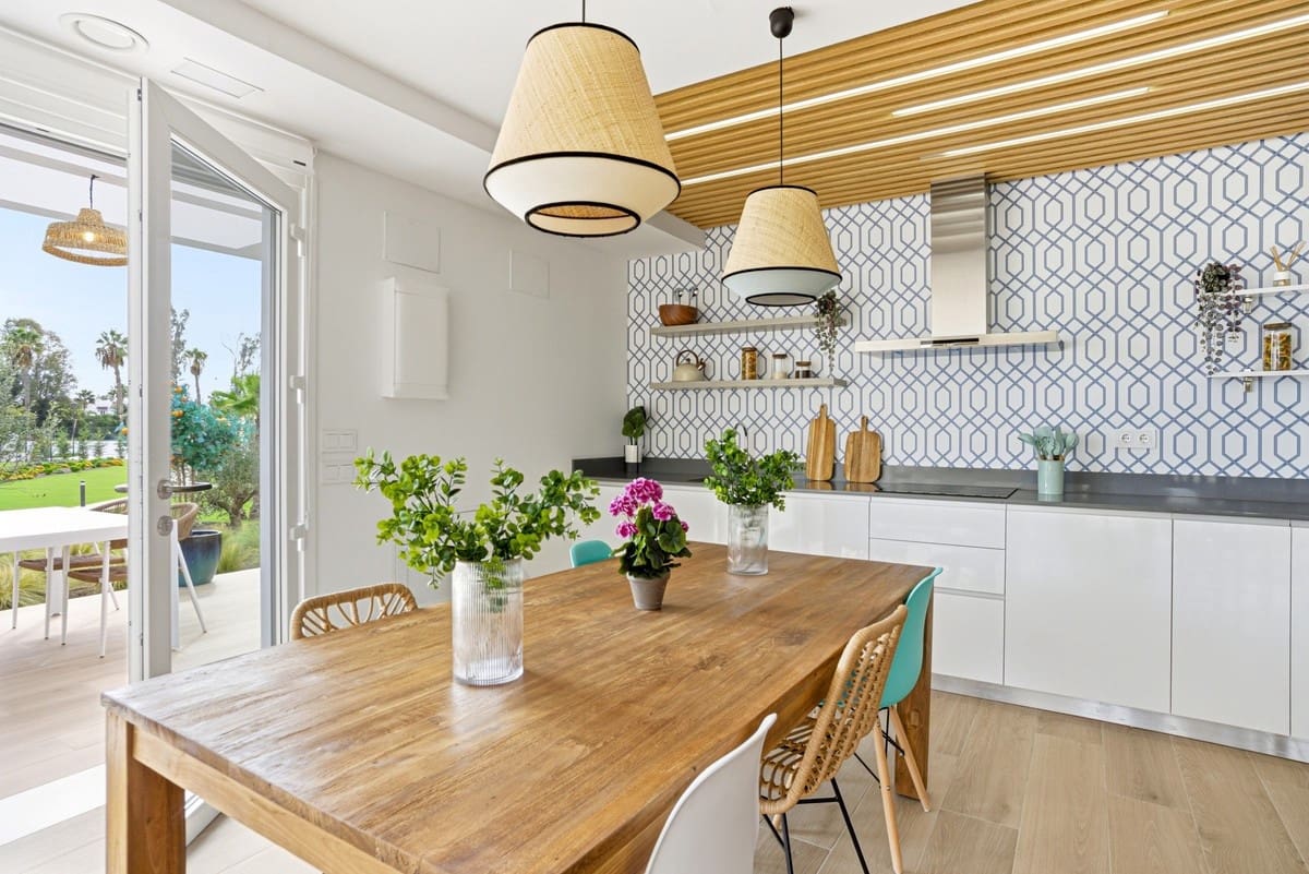 2 quarto Apartamento para venda em New Golden Mile com piscina garagem - 445 000 € (Ref: 9585450)