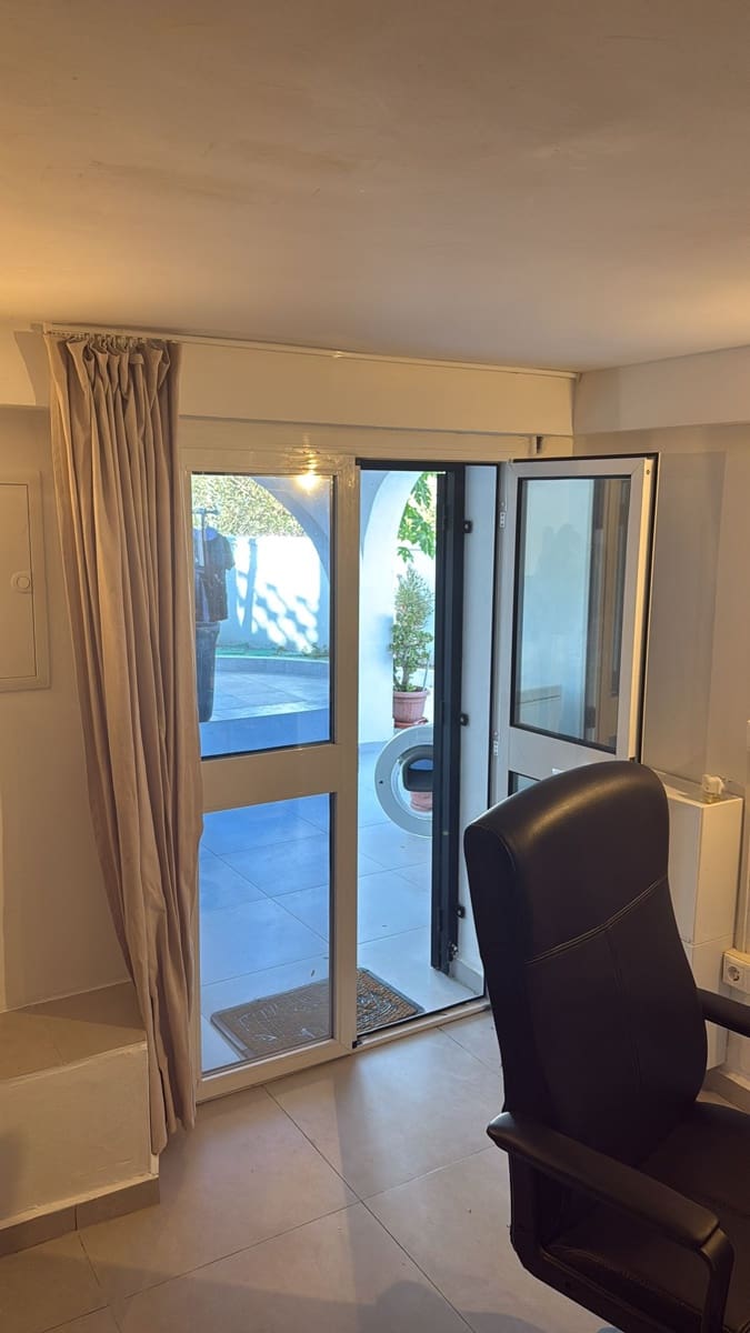 3 slaapkamer Huis te koop in Estepona met zwembad - € 360.000 (Ref: 9585454)