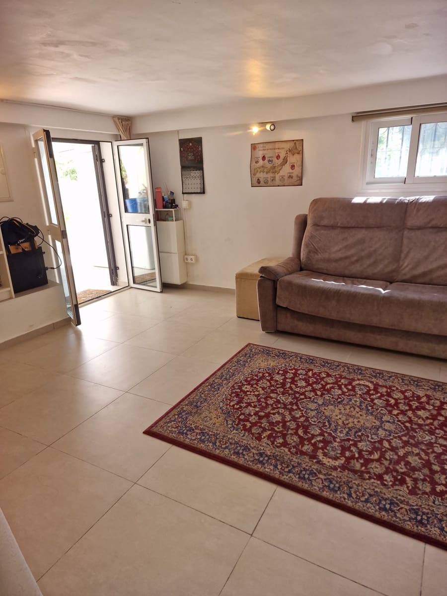3 slaapkamer Huis te koop in Estepona met zwembad - € 360.000 (Ref: 9585454)