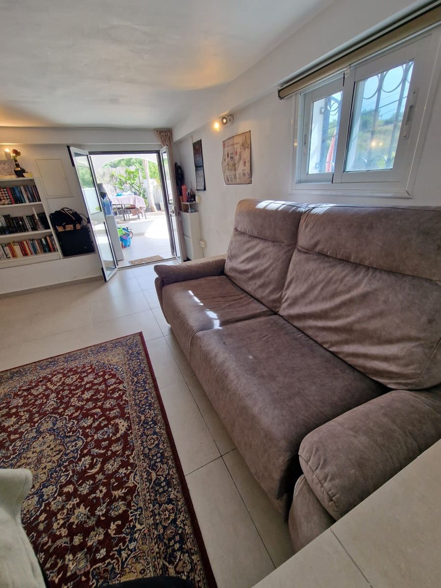 3 slaapkamer Huis te koop in Estepona met zwembad - € 360.000 (Ref: 9585454)