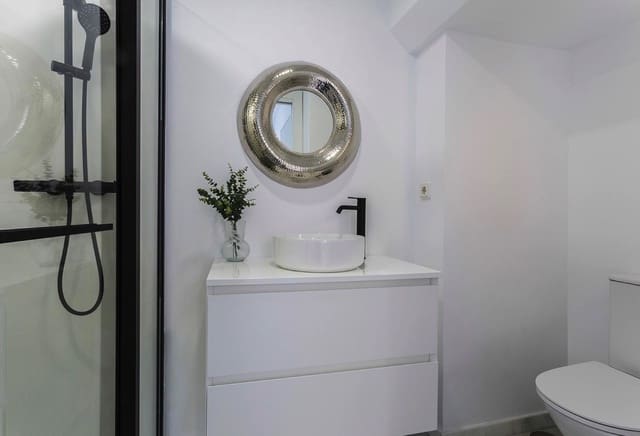 3 sovrum Lägenhet till salu i La Duquesa / Puerto de la Duquesa, Manilva med pool garage - 340 000 € (Ref: 9594695)