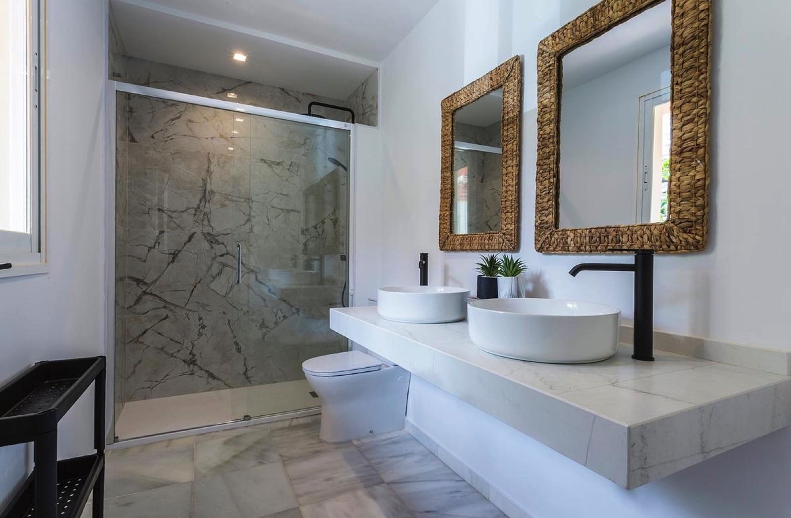 3 sovrum Lägenhet till salu i La Duquesa / Puerto de la Duquesa med pool garage - 340 000 € (Ref: 9594695)