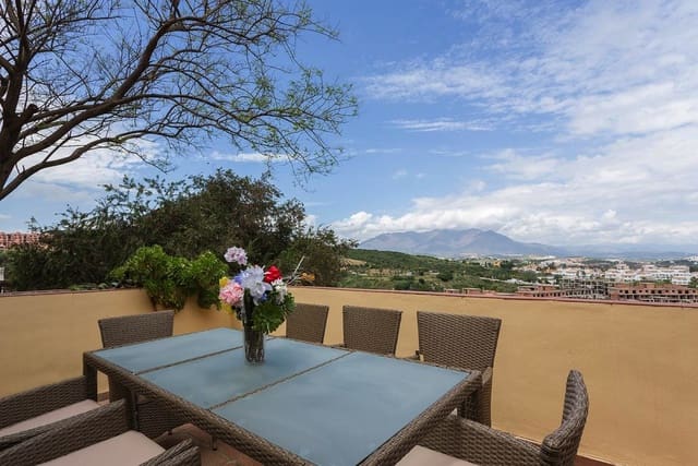 3 sovrum Lägenhet till salu i La Duquesa / Puerto de la Duquesa, Manilva med pool garage - 340 000 € (Ref: 9594695)