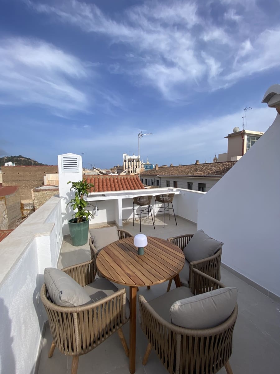 2 soverom Penthouse til salgs i Malaga by - € 675 000 (Ref: 9598778)