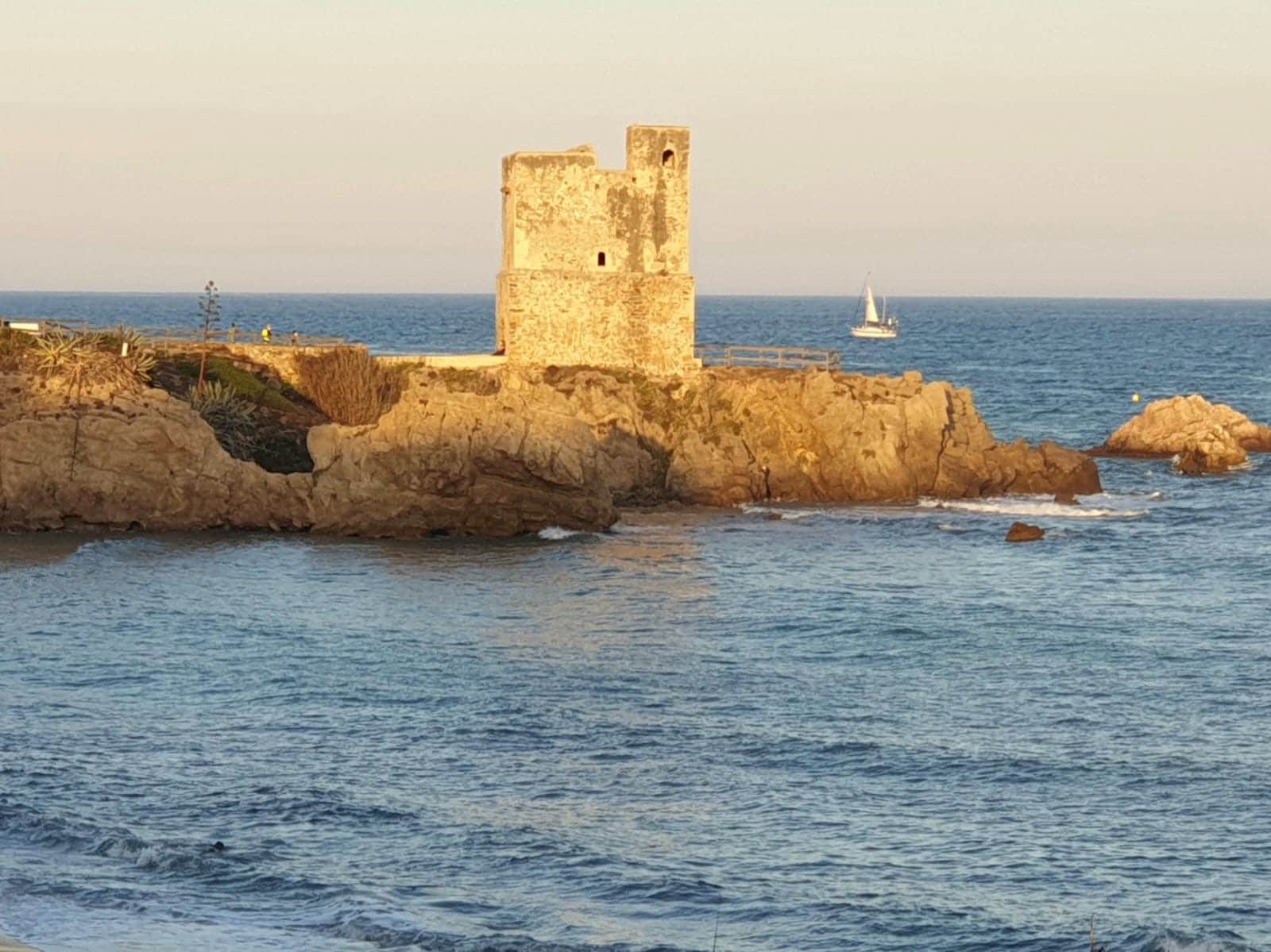 2 Zimmer Doppelhaus zu verkaufen in Casares mit Pool Garage - 730.000 € (Ref: 9598779)