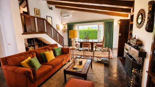 3 bedroom Villa for sale in Fuengirola with pool garage - € 985,000 (Ref: 9607228)