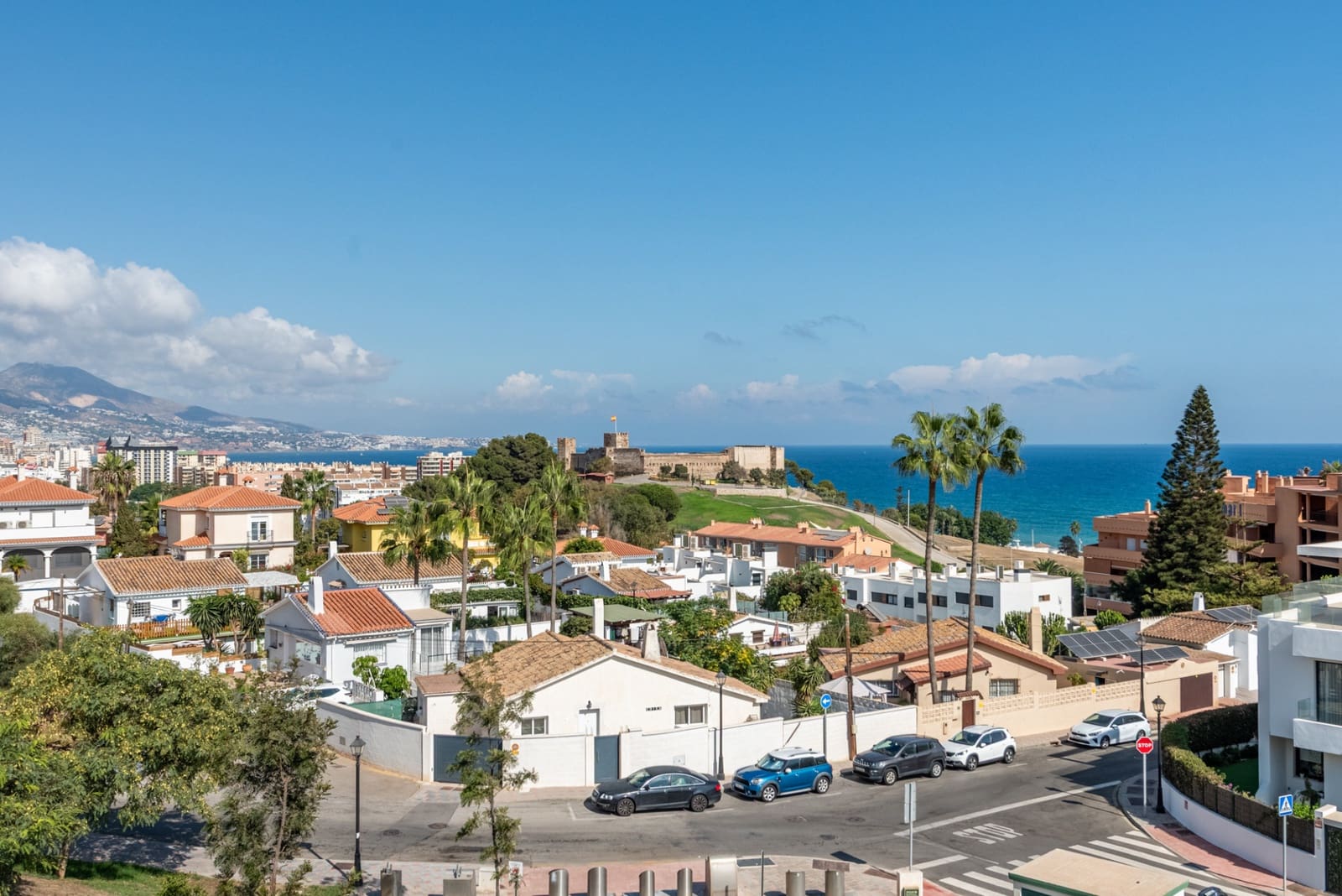 2 Zimmer Apartment zu verkaufen in Fuengirola mit Pool Garage - 599.000 € (Ref: 9607231)