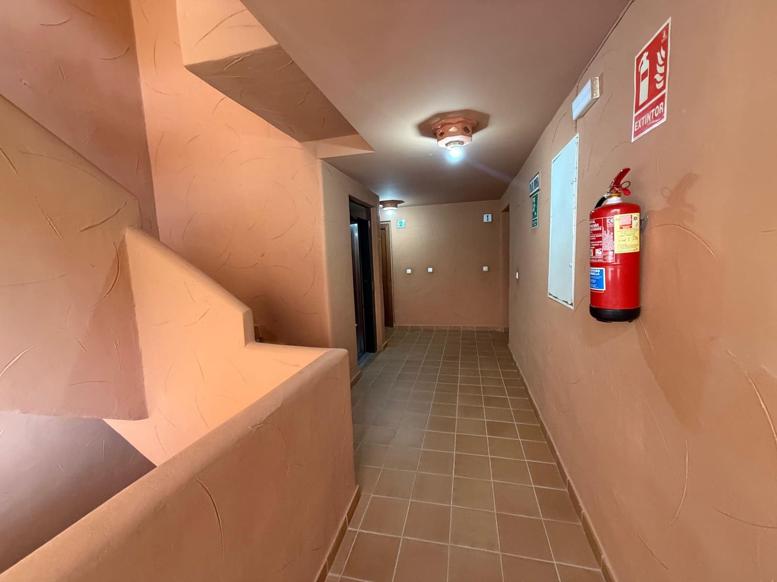2 Zimmer Apartment zu verkaufen in Marbella mit Pool Garage - 465.000 € (Ref: 9607233)