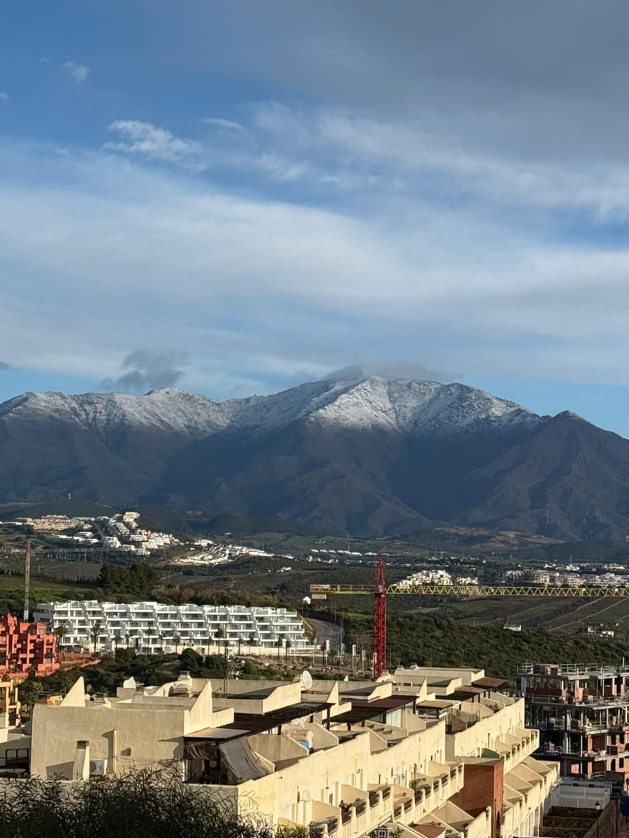 2 chambre Appartement à vendre à La Duquesa / Puerto de la Duquesa avec piscine garage - 270 000 € (Ref: 9610842)