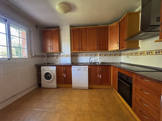 2 bedroom Apartment for sale in Marbella with pool garage - € 455,000 (Ref: 9610844)