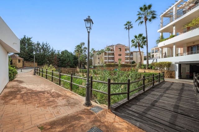 2 Zimmer Apartment zu verkaufen in Marbella mit Pool Garage - 455.000 € (Ref: 9610844)
