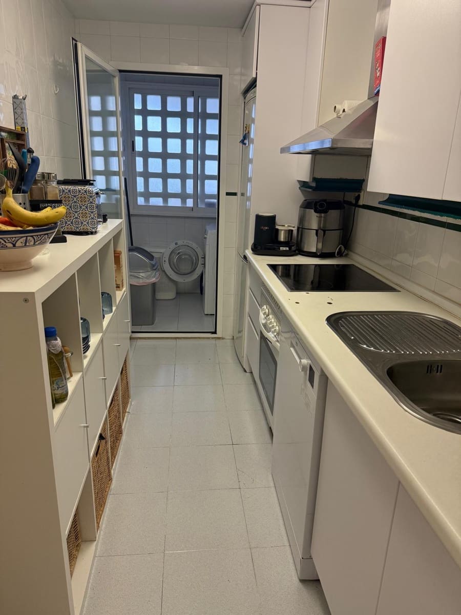 2 bedroom Apartment for sale in Marbella with pool garage - € 455,000 (Ref: 9610845)