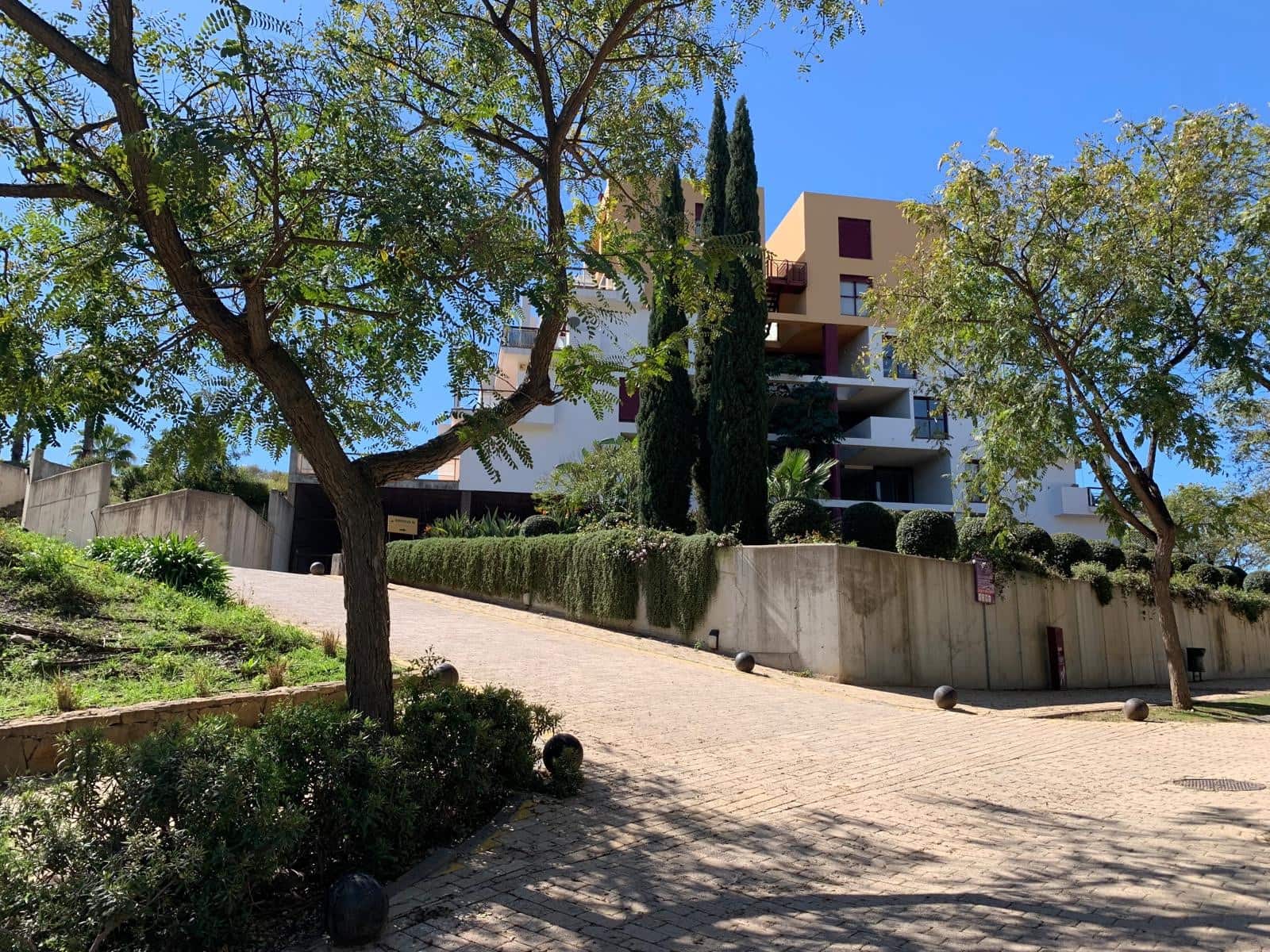 1 sovrum Lägenhet till salu i Benahavis med pool garage - 285 000 € (Ref: 9614762)