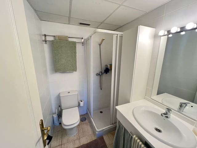 Ático de 2 habitaciones en Marbella en venta con piscina garaje - 439.000 € (Ref: 9614763)