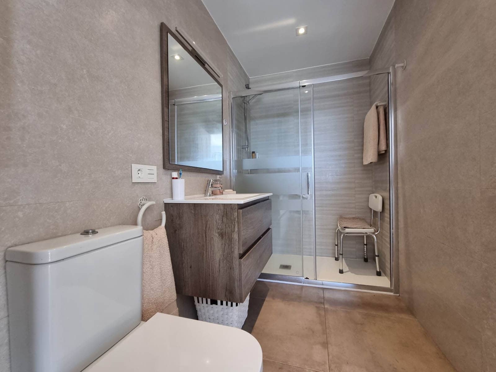 3 makuuhuone Huoneisto myytävänä paikassa Calahonda mukana uima-altaan 
autotalli - 699 000 € (Ref: 9614764)