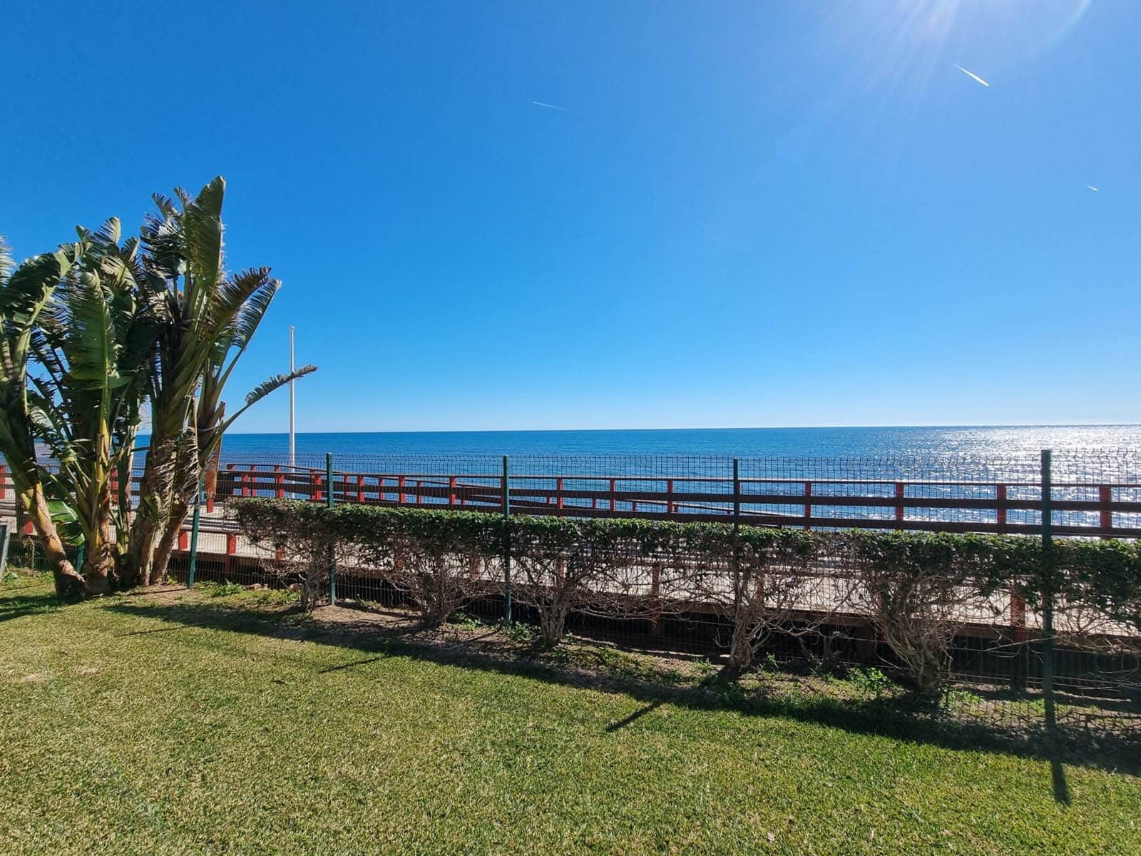 3 makuuhuone Huoneisto myytävänä paikassa Calahonda mukana uima-altaan 
autotalli - 699 000 € (Ref: 9614764)