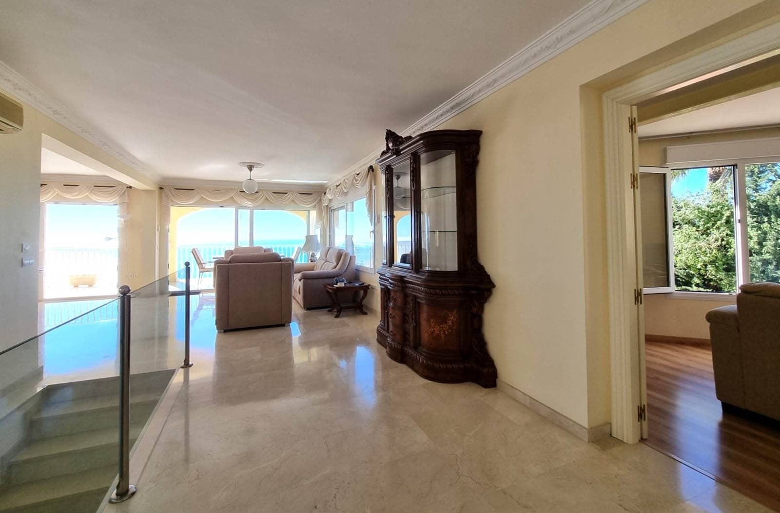 5 bedroom Villa for sale in La Capellania with pool garage - € 1,890,000 (Ref: 9625351)
