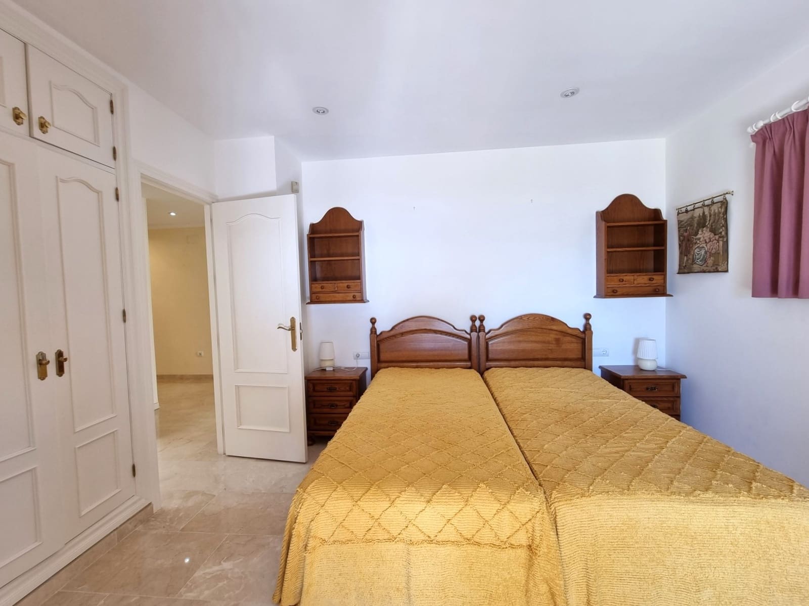 5 bedroom Villa for sale in La Capellania with pool garage - € 1,890,000 (Ref: 9625351)