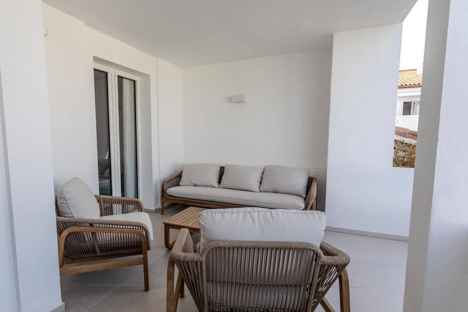 3 sypialnia Apartament na sprzedaż w Bel-Air z basenem garażem - 590 000 € (Ref: 9627259)