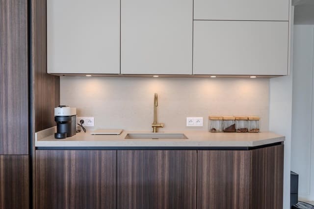 3 sypialnia Apartament na sprzedaż w Bel-Air, Estepona z basenem garażem - 590 000 € (Ref: 9627259)