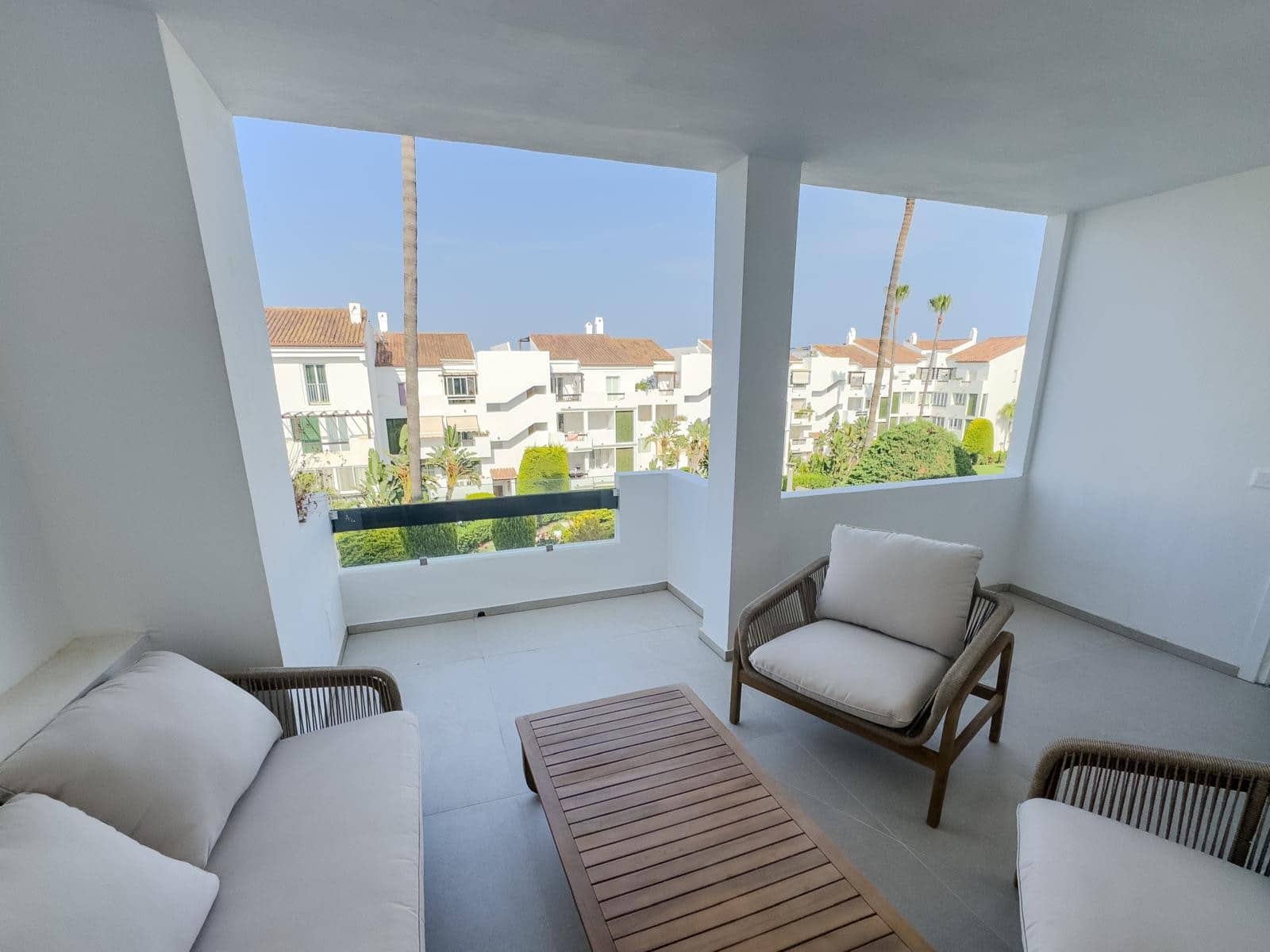 3 soveværelse Lejlighed til salg i Bel-Air med swimmingpool garage - € 590.000 (Ref: 9627259)