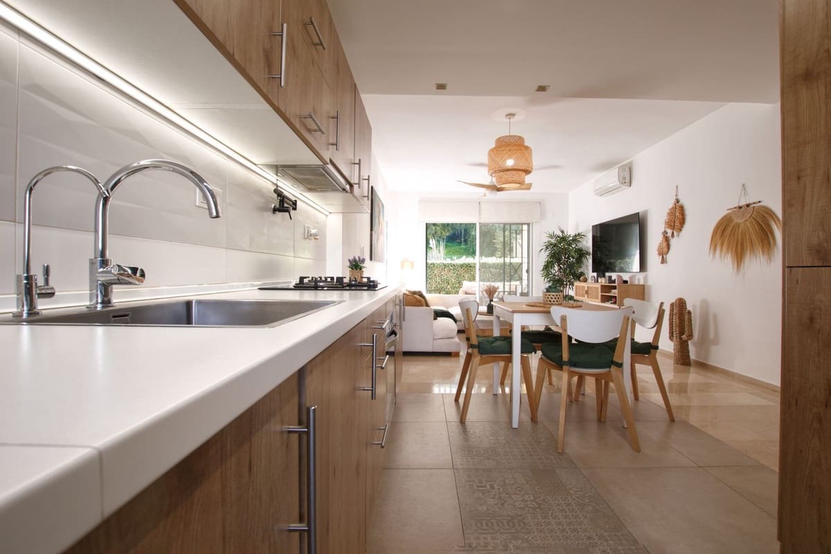 2 chambre Appartement à vendre à Riviera del Sol avec piscine garage - 325 000 € (Ref: 9627260)