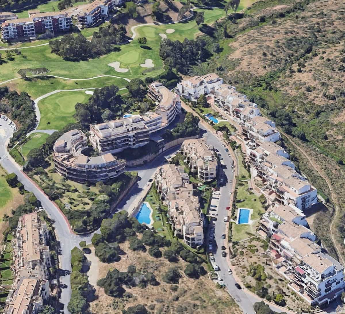 2 chambre Appartement à vendre à Riviera del Sol avec piscine garage - 325 000 € (Ref: 9627260)