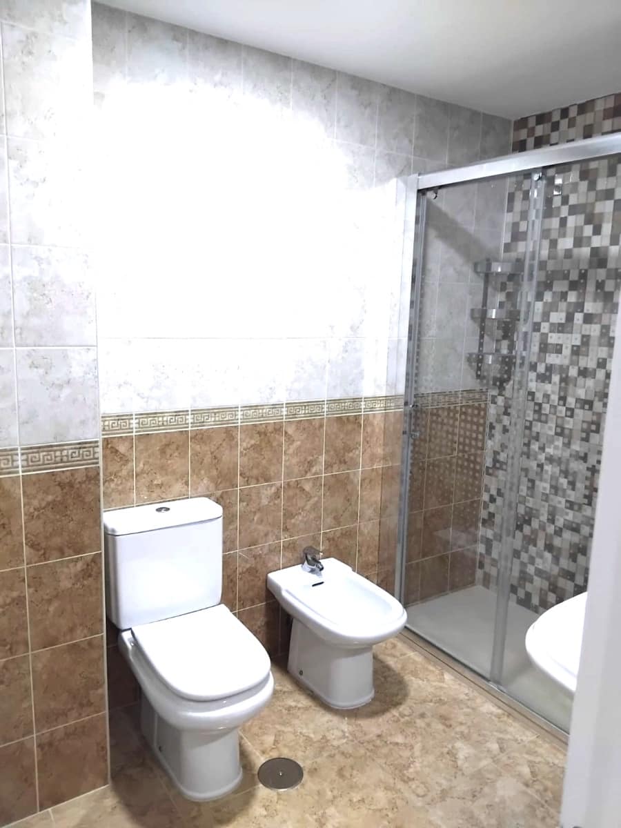 Apartamento de 3 habitaciones en San Luis de Sabinillas en venta con piscina - 295.000 € (Ref: 9633915)