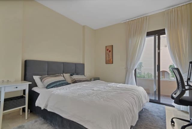 3 slaapkamer Appartement te koop in La Duquesa / Puerto de la Duquesa, Manilva met zwembad garage - € 323.000 (Ref: 9633916)