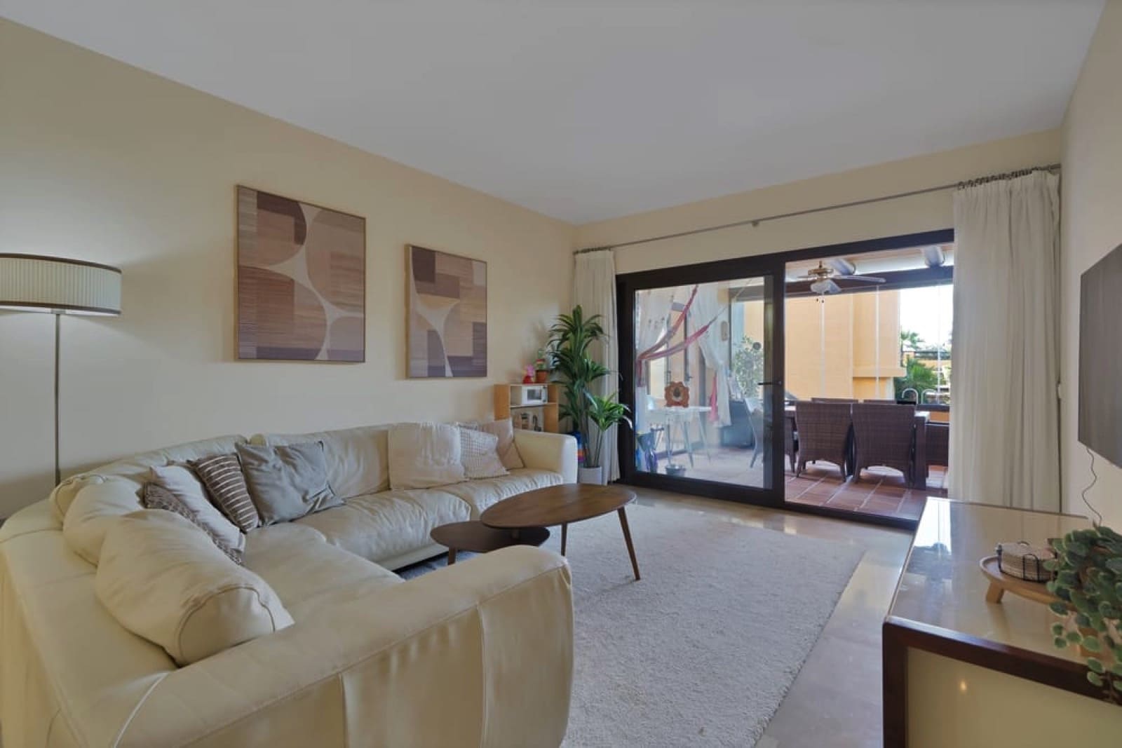 3 slaapkamer Appartement te koop in La Duquesa / Puerto de la Duquesa met zwembad garage - € 323.000 (Ref: 9633916)
