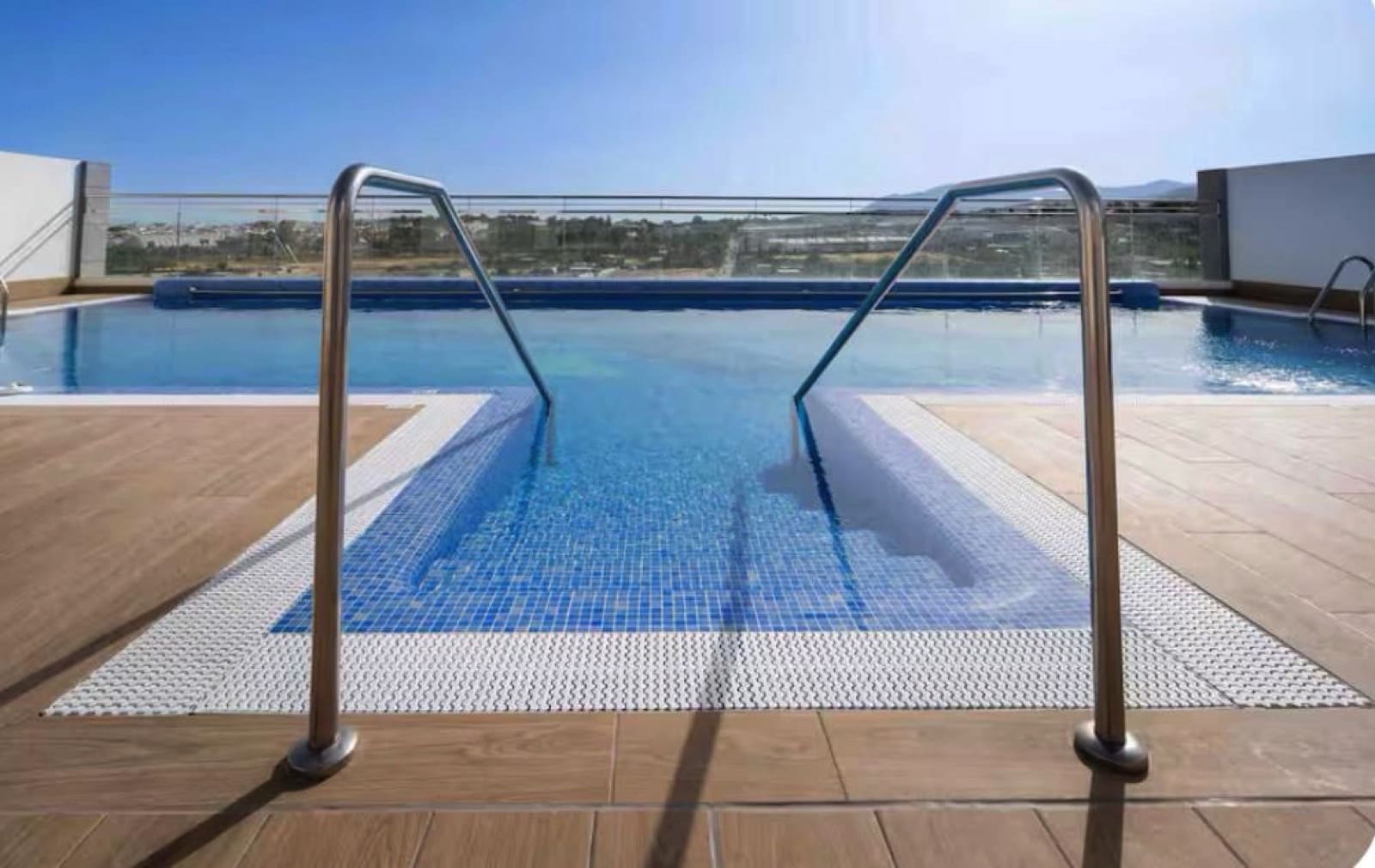 2 quarto Apartamento para venda em Marbella com piscina garagem - 390 000 € (Ref: 9636477)