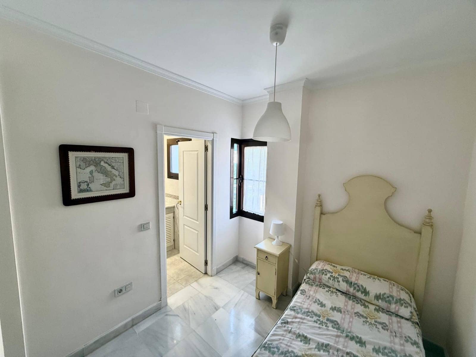 5 sypialnia Penthouse na sprzedaż w New Golden Mile z basenem garażem - 900 000 € (Ref: 9636479)