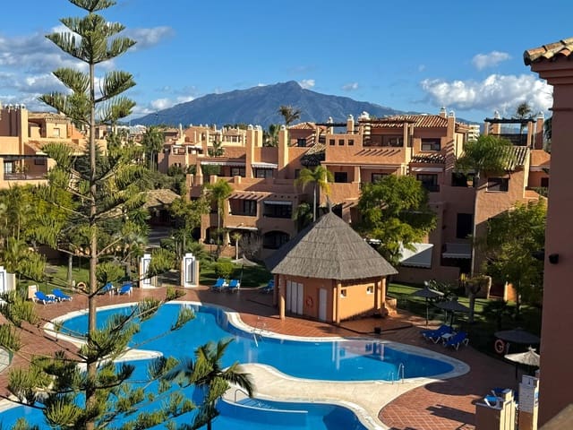 4 soverom Penthouse til salgs i New Golden Mile, Estepona med svømmebasseng garasje - € 895 000 (Ref: 9636479)