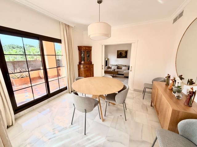 4 soverom Penthouse til salgs i New Golden Mile, Estepona med svømmebasseng garasje - € 895 000 (Ref: 9636479)
