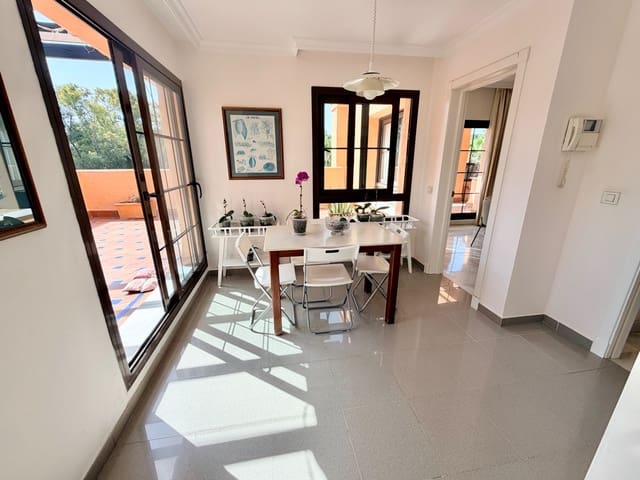 4 soverom Penthouse til salgs i New Golden Mile, Estepona med svømmebasseng garasje - € 895 000 (Ref: 9636479)