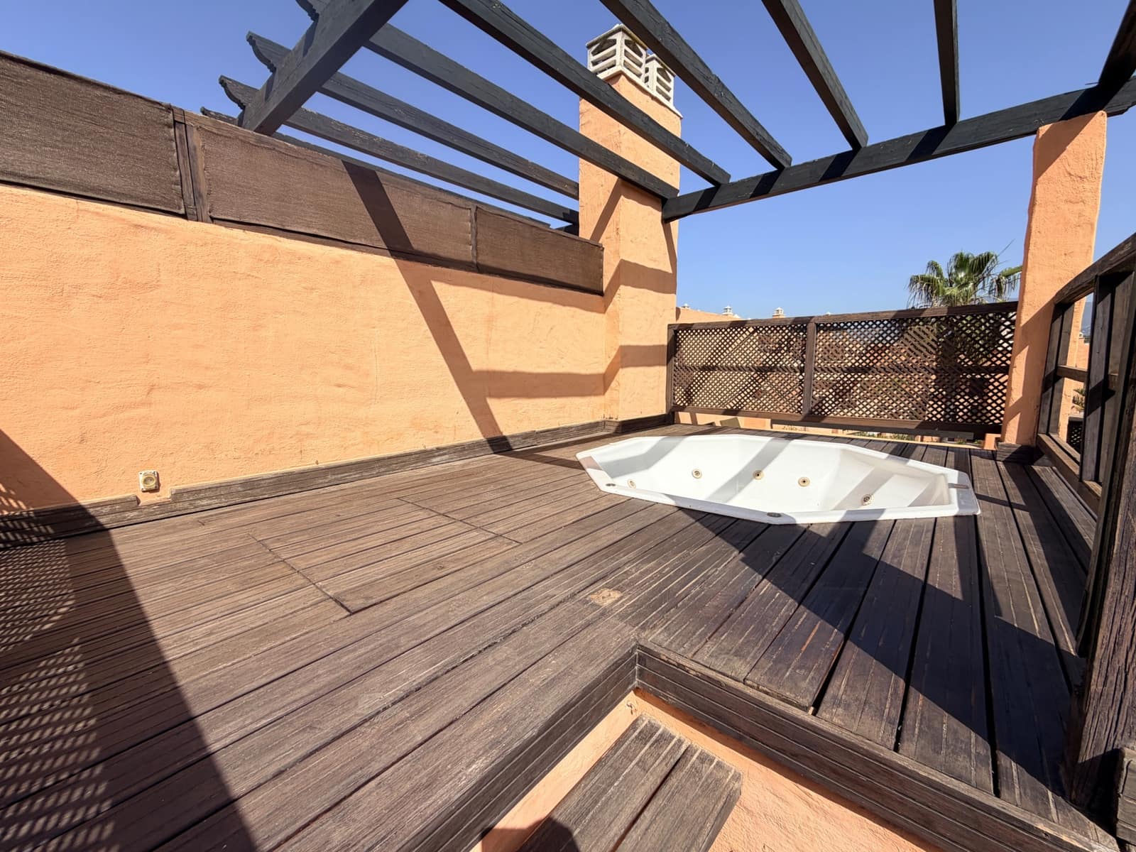 4 bedroom Penthouse for sale in New Golden Mile with pool garage - € 895,000 (Ref: 9636479)
