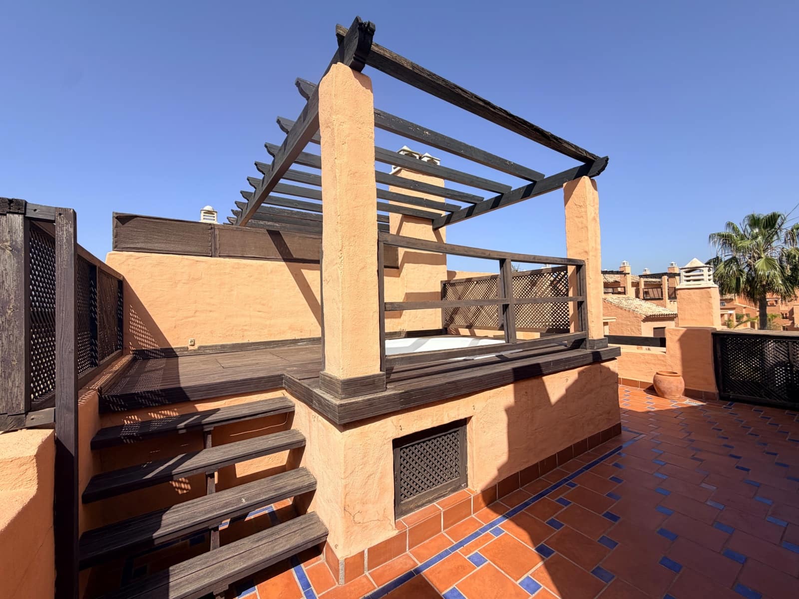 4 bedroom Penthouse for sale in New Golden Mile with pool garage - € 895,000 (Ref: 9636479)