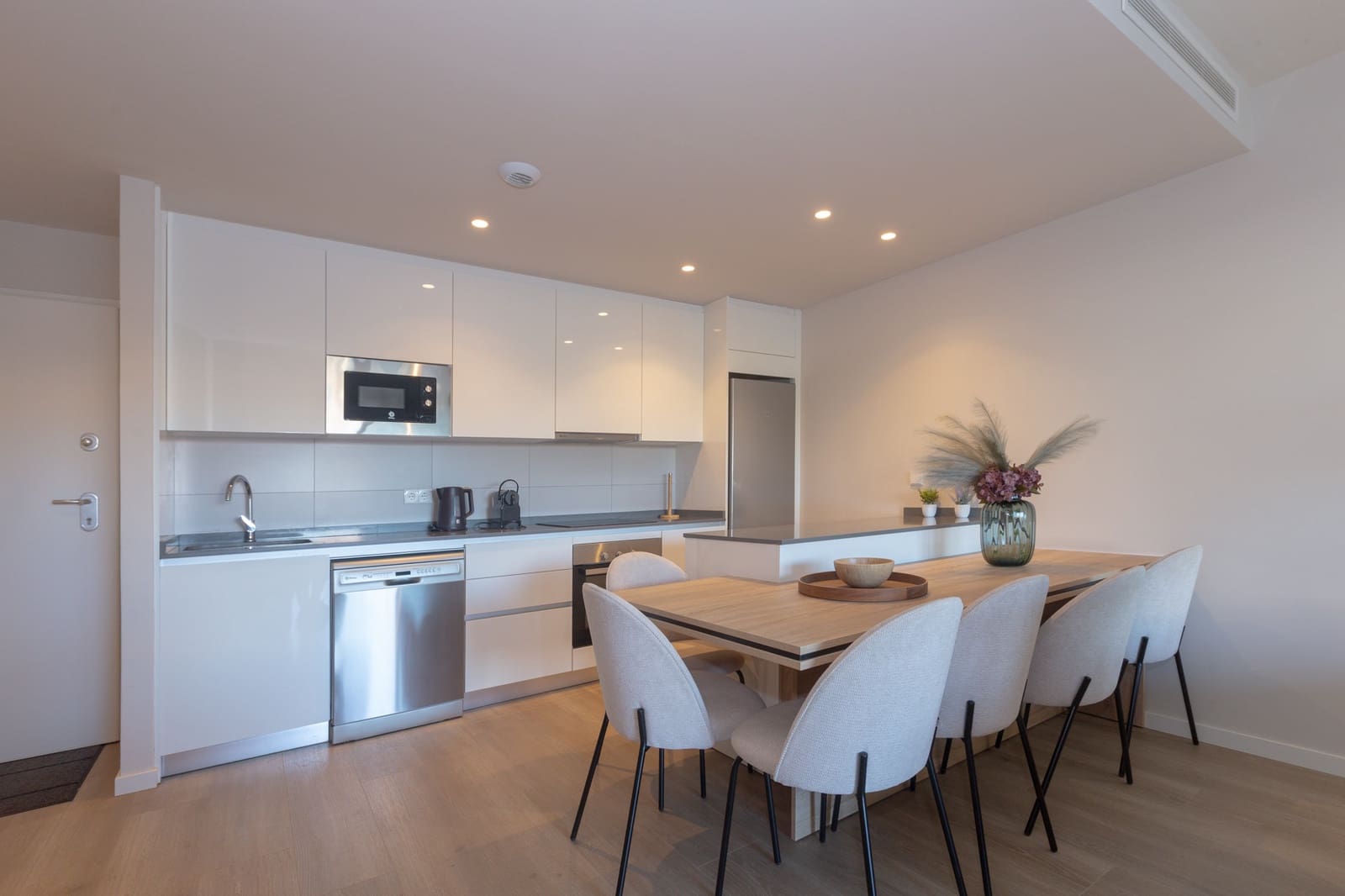 3 Zimmer Wohnung zu verkaufen in Estepona mit Pool Garage - 638.000 € (Ref: 9636481)