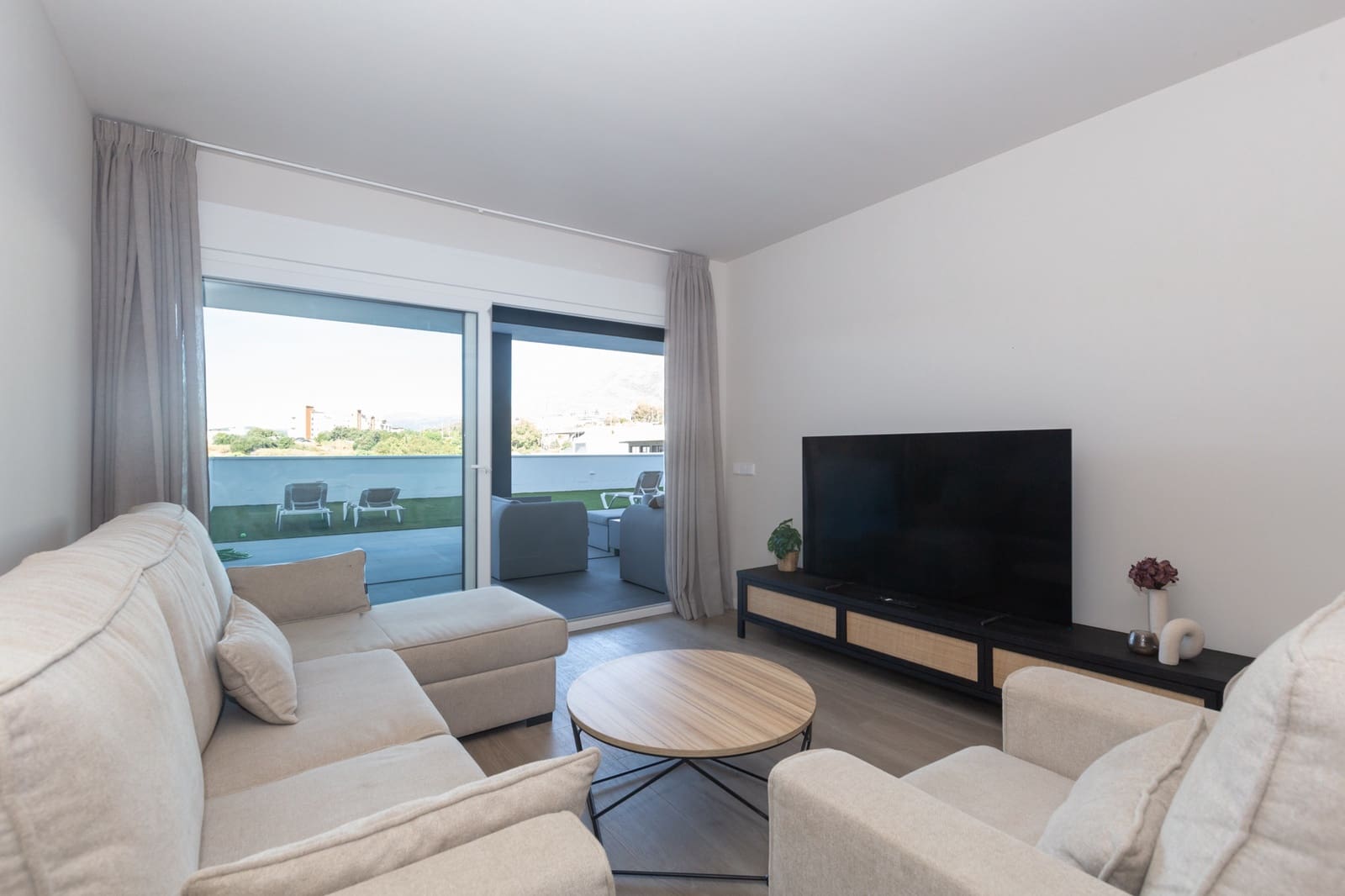 3 Zimmer Wohnung zu verkaufen in Estepona mit Pool Garage - 638.000 € (Ref: 9636481)