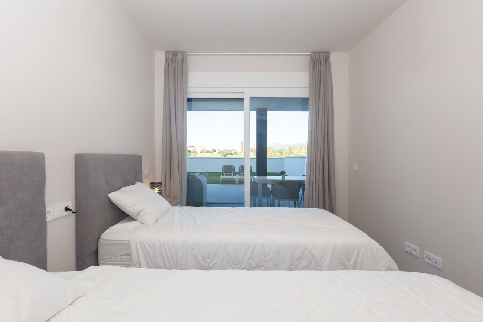 3 Zimmer Wohnung zu verkaufen in Estepona mit Pool Garage - 638.000 € (Ref: 9636481)