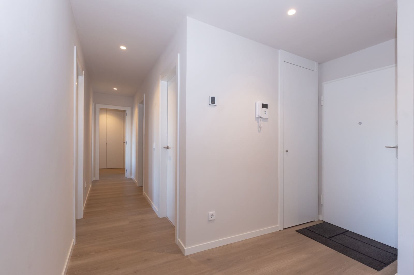 3 Zimmer Wohnung zu verkaufen in Estepona mit Pool Garage - 638.000 € (Ref: 9636481)