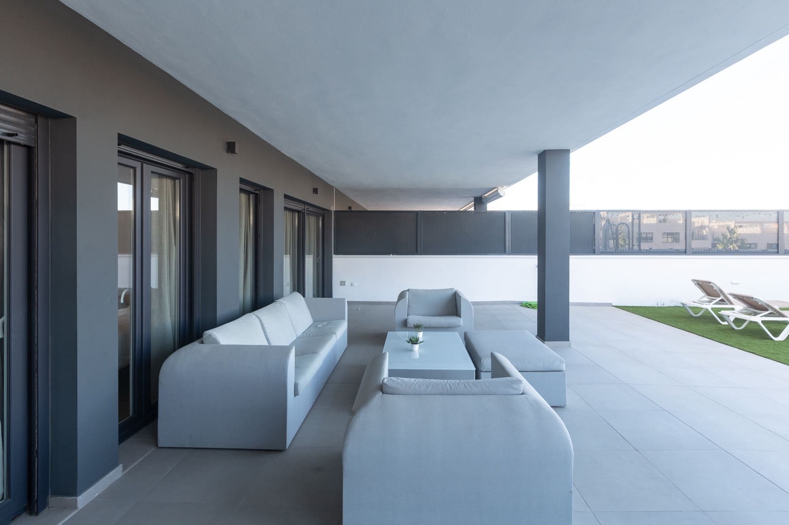 3 Zimmer Wohnung zu verkaufen in Estepona mit Pool Garage - 638.000 € (Ref: 9636481)