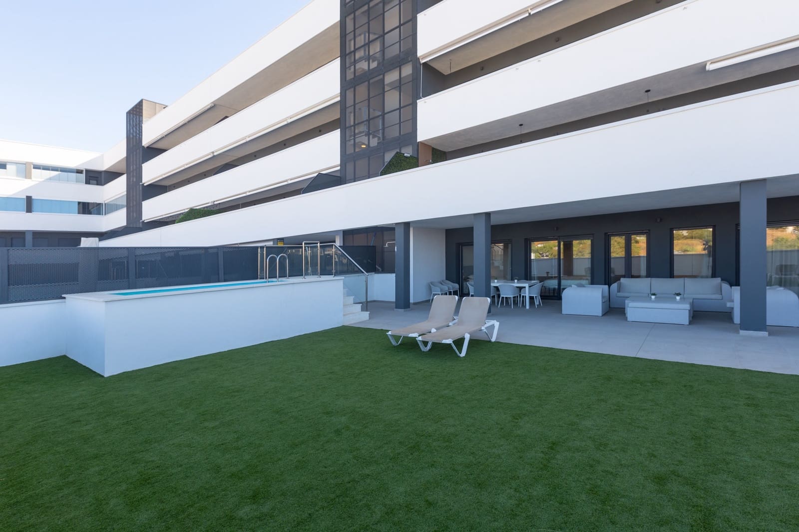 3 Zimmer Wohnung zu verkaufen in Estepona mit Pool Garage - 638.000 € (Ref: 9636481)