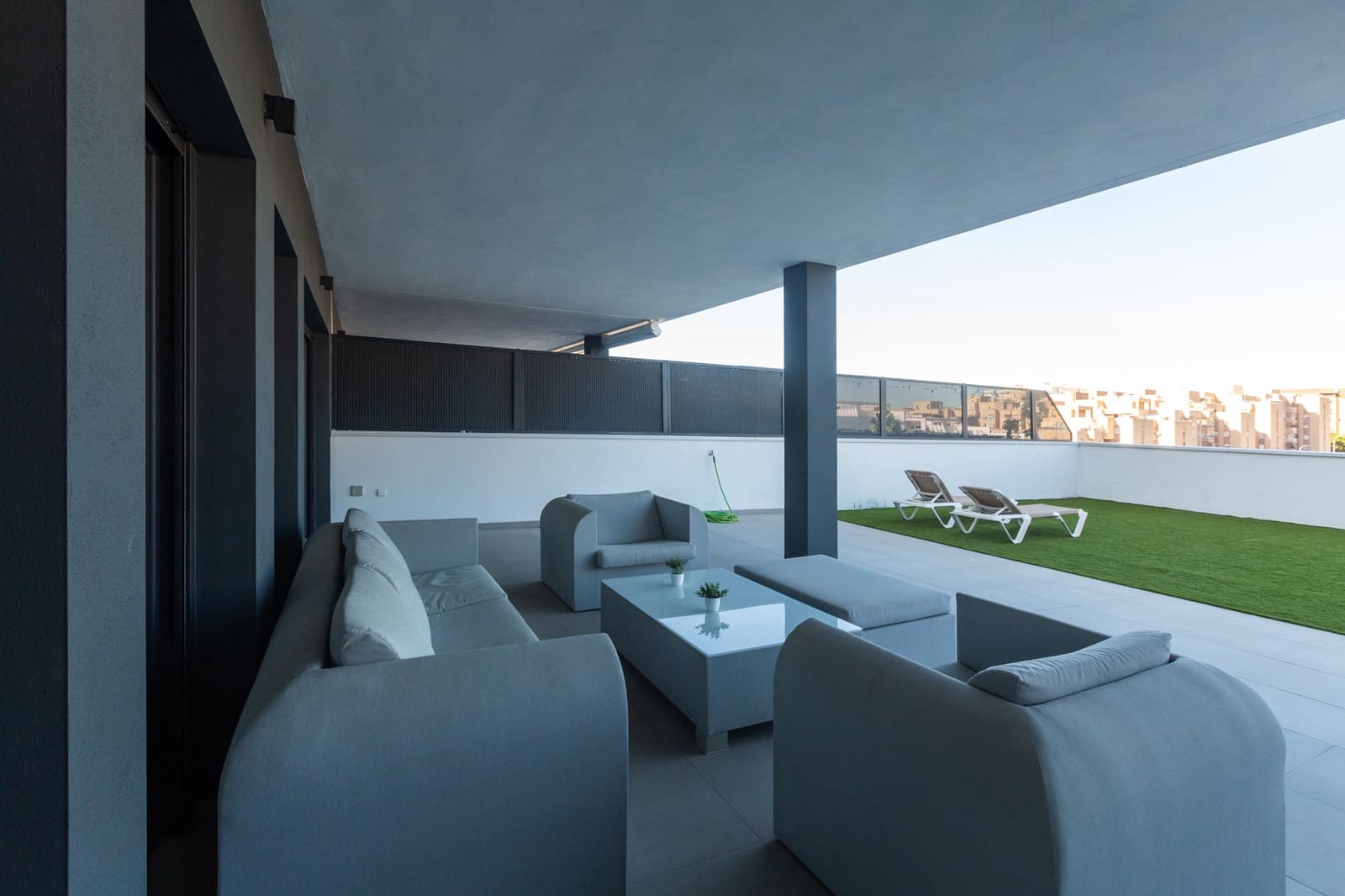 3 Zimmer Wohnung zu verkaufen in Estepona mit Pool Garage - 638.000 € (Ref: 9636481)